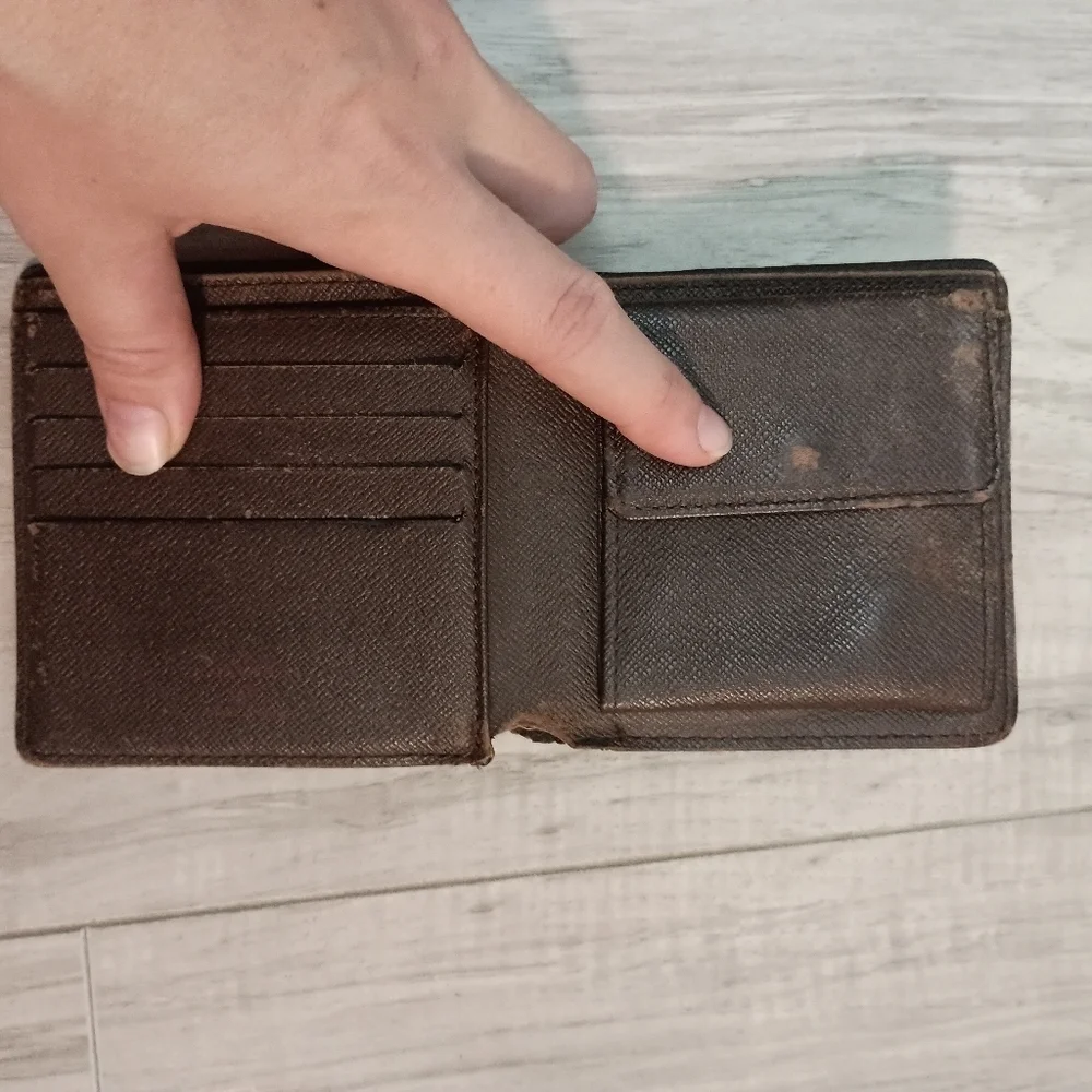 Authentic LOUIS VUITTON Damier Porte Monnaie Wallet Brown